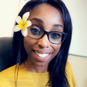 Meet your Posher, Renee